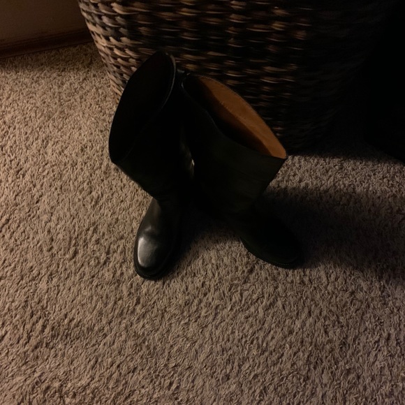 Cole Haan Leather Riding Boots.Excellent condition - Picture 4 of 8